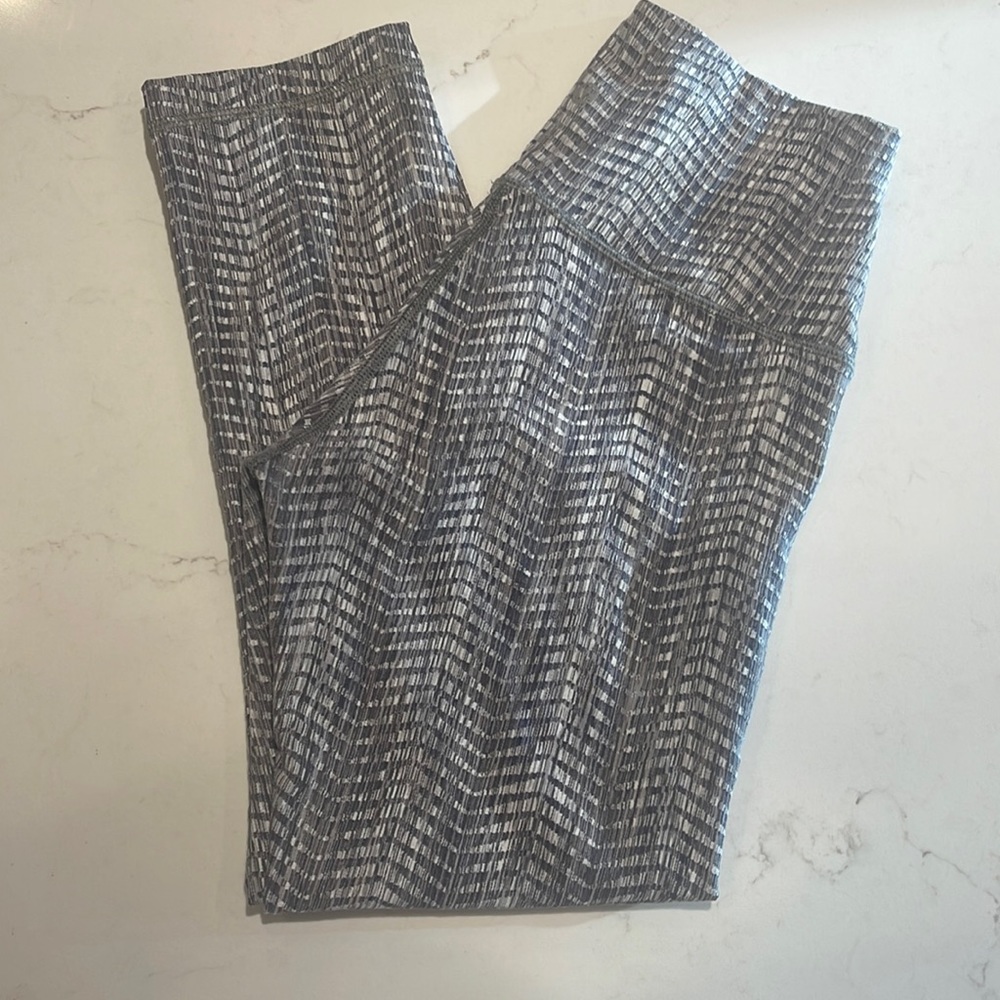 Lululemon Wunder Under Grey Patterned Leggings - image 1